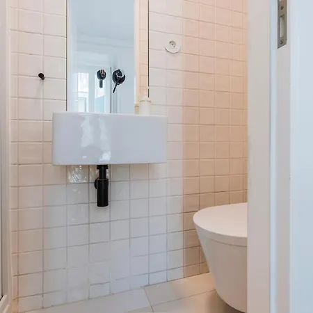 アパート Lovely Madragoa 2 リスボン