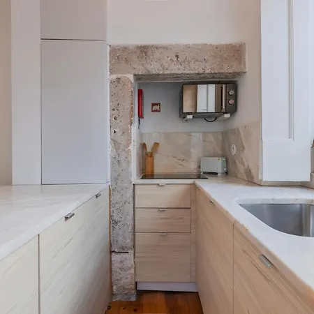 Lovely Madragoa 2 * リスボン